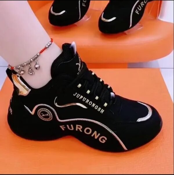 Giant hibiscus Apache autumn and winter sports leisure breathable and versatile soft sole invisible height-increasing shock absorbing shoes pair